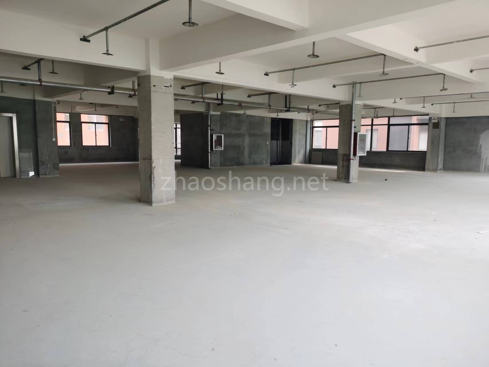 管城回族区厂房出租中德产业园标准化500㎡全新毛坯厂房出租 环境好